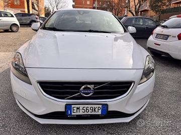 Volvo V40 D2 1.6 Summum