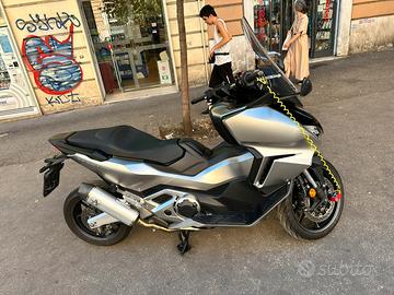 Honda Forza 750 DCT Travel Full Optional