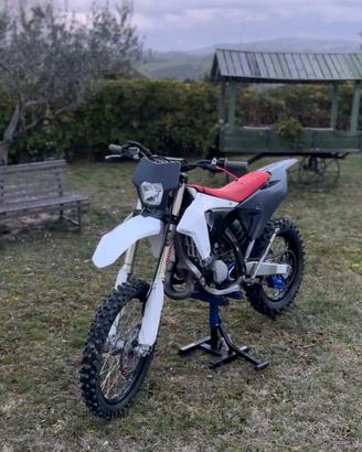 Fantic xe 125 (targato)