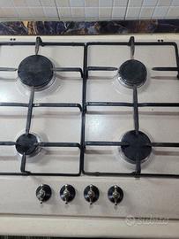 piano cottura a gas 4 fuochi