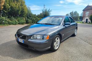 Volvo S60 2.4i benzina