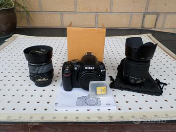 Nikon D3000 kit obiettivi