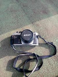 Macchina fotografica Nikon FE