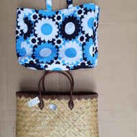 Tre borse e due omaggi