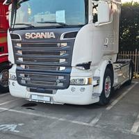 TRATTORE STRADALE SCANIA R520
