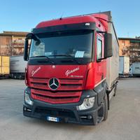 Camion Mercedes Actros