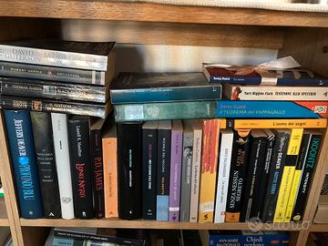 Stock 30 libri