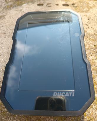 Ducati desert x prima serie