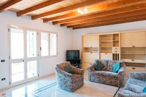 San Vito Luminoso Appartamento con Giardino