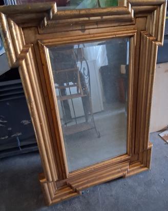 Specchio da parete con cornice in legno dorato 