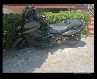 T Max 500 anno 2006 iniezione 