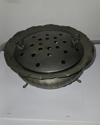 Porta pout-pourri in peltro anni 60/70.