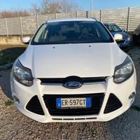 Ford Focus 1.6 120 CV 88 KW GPL SW Titanium