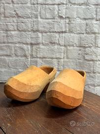 Zoccoli in legno olandesi arredamento