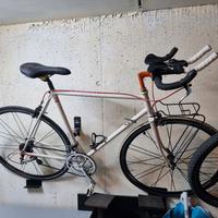 bici da corsa e travel