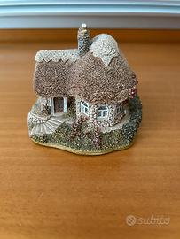Lilliput Lane Chine Cot