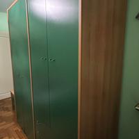 Camera da letto ( Armadio-Comodino-Letto-Mensole)