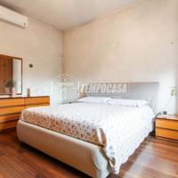 VILLETTA A SCHIERA CON GIARDINO!