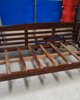 divano letto rustico in legno massello