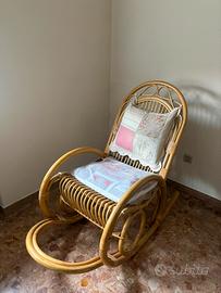 Sedia a dondolo vintage