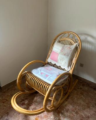 Sedia a dondolo vintage