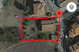 Casa con terreno ad OSCHIRI TRATTATIVA PRIVATA