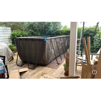 Piscina fuori terra effetto rattan