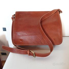 Tracolla ufficio pelletteria Toscana