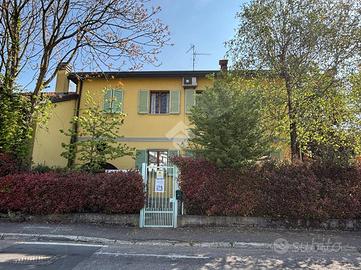 PORZIONE DI BIFAMILIARE A RHO