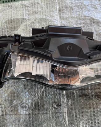 Faro anteriore Sh 125/150/350