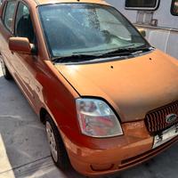 KIA PICANTO per ricambi usati