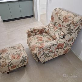 poltrona con poggiapiedi