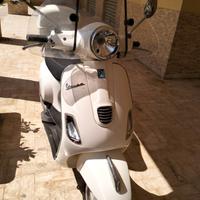 Piaggio Vespa 50 LX - 2013