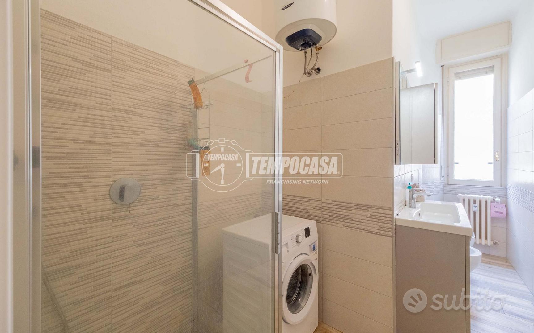 Apartment in Milano, Quartiere Ca' Granda Nord, Municipio 9 - Altro