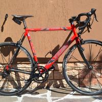 Bicicletta da corsa VINER rossa metallizzata