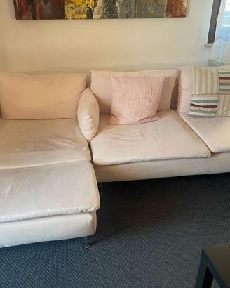 Divano componibile  e poltrona IKEA