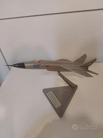 MIG 25 modello vintage in metallo