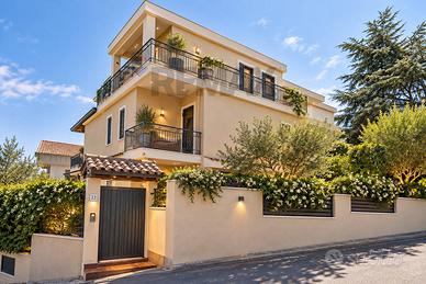 Villa a schiera - Gravina di Catania