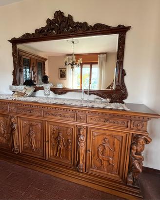 Mobili antichi tavolo buffet credenza