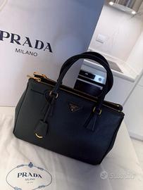 Prada Galleria Medium