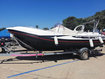 Gommone Zar 610 con carrello