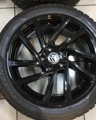 Cerchi in lega 17 per golf 7 e 8 termiche nuove