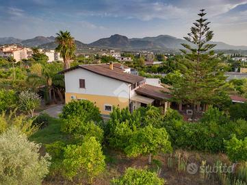 VILLA SINGOLA A BARCELLONA POZZO DI GOTTO