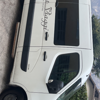 Opel movano 7 posti piu trasporto 2 disabili