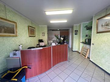 NEGOZIO A BRESCIA