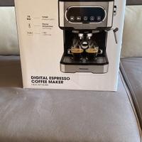 Macchina da caffè espresso digitale