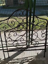 Letto in ferro battuto fatto a mano