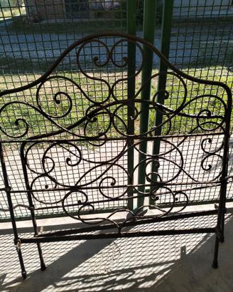 Letto in ferro battuto fatto a mano