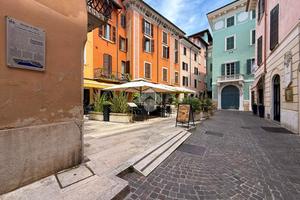 NEGOZIO A SALÒ