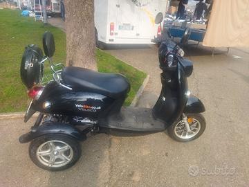  triciclo elettrico bateria litro 80 Ampe 